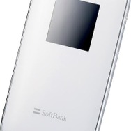 ULTRA WiFi 4G SoftBank 102Z。「SoftBank 4G」に対応した下り最大76MbpsのモバイルWi-Fiルーター。スマートフォンなど同時接続は10台まで可能。