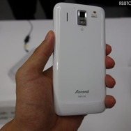 「docomo with series Ascend HW-01E」