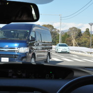 トヨタ東富士研究所内に設けられた高度道路交通システム（ITS）実験場