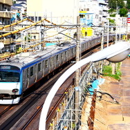 相鉄・JR直通線の工事がすすむ西谷駅（横浜寄り）