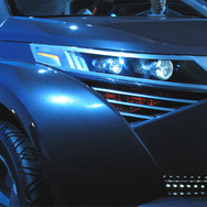 【デトロイトモーターショー05】スズキの新型SUVの「鎧」をはぐと