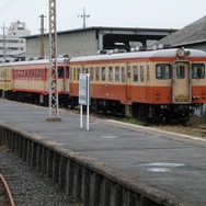 那珂湊駅に留置されているひたちなか海浜鉄道の旧型車両。