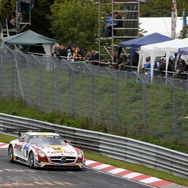 第41回ニュルブルクリンク24時間耐久レースを制しメルセデスベンツSLS AMG GT GT3