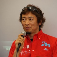 2013年3月に行われたTTレース参戦記者会見での松下ヨシナリ選手