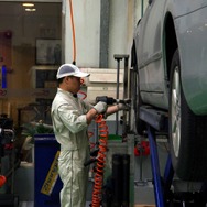 【次世代 中国トヨタ 2013】サービス部門にもタブレット導入、品質向上と作業の効率化を両立