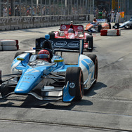 乱戦のなか、パジェノーが2勝目を獲得した。写真：IndyCar