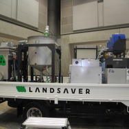 大田区の中小企業が開発した車載型除染装置（東京トラックショー2013）