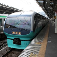 「今後の重点取組み事項」では新たに「首都圏特急列車の競争力強化」を盛り込んだ。写真は東京～伊豆方面を結ぶ特急『スーパービュー踊り子』。