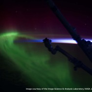 国際宇宙ステーションから撮影したオーロラ映像…JAXA・コニカミノルタ『宇宙から見たオーロラ展2014』開催