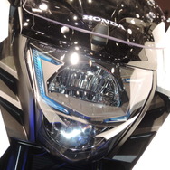 【東京モーターサイクルショー14】ホンダ NM4 の未来的デザインの理由