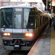 京橋駅の大阪環状線ホーム。3月15日から「大阪うまいもんの歌（ゆかいな牧場）」が発車メロディーとして導入されている。