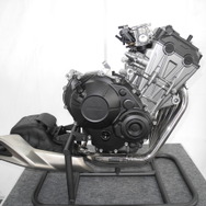 新開発の『CBR650F/CB650F』のエンジン