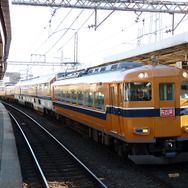 名鉄と近鉄は9月から、名古屋駅を接続駅とする両社線の連絡IC定期券を発売する予定と発表した。写真は近鉄側連絡範囲の桑名駅。
