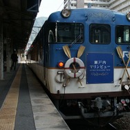 JR西日本の夏期臨時列車では、呉線の観光列車「瀬戸内マリンビュー」も運転される