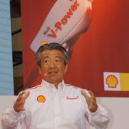 昭和シェル石油、新ハイオクガソリン『Shell V-Power』を発売（写真：昭和シェルの石油事業COO亀岡剛氏）