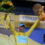 ツール・ド・フランス第2ステージでマイヨジョーヌを獲得したニーバリ