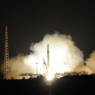 プログレス補給船（55P）を搭載したソユーズロケットの打上げ（4月9日、cS.P.Korolev RSC Energia）