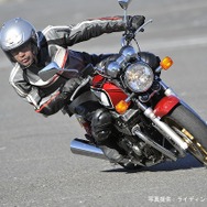 ケニー佐川のバイクライディングテクニック
