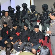 ２０１０年のバンコク占拠事件、兵士襲撃の「黒服」逮捕