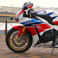 ホンダ CBR1000RR SP