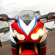 ホンダ CBR1000RR SP