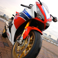 ホンダ CBR1000RR SP