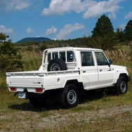 トヨタ・ランドクルーザー70