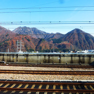越後湯沢に到着する上越新幹線車内から