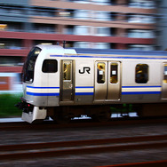 1994年に登場した横須賀・総武線快速用E217系