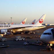 羽田空港に集結する“鶴丸”