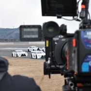 “DANCE of F”をテーマにレクサスのレーシングマシンが富士スピードウェイで競演…動画本編公開は今春