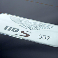 新型ボンドカー・アストンマーチン DBS…写真蔵