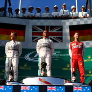F1 オーストラリアGP表彰式後にA.シュワルツェネッガー氏が登場