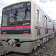3030号編成は2月9日から営業運行を開始している。