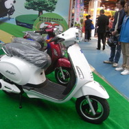 台北市内で行われた、EVや自動車アクセサリー、二輪部品などの合同展示会の様子