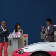 主催者である山名清隆氏（左）と音楽プロデューサーの松任谷正隆氏