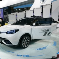 【上海モーターショー15】中国上海汽車、自動運転SUV『MG iGS』を初公開