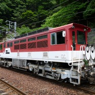 大井川鐵道は北海道のホテル再生企業の支援を受けて経営再建を目指す。写真は井川線のED90形電気機関車。