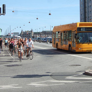 歩行車道と一般道と自転車道…デンマーク コペンハーゲン