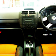 【VW クロスポロ 日本発表】ビビッドな色使い