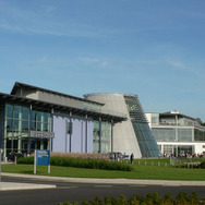 メルセデスベンツ ワールド　イギリスに博物館がオープン