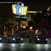 メルセデスベンツ Eクラス セダン新型（中央）