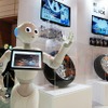 ソフト99ブースにもPepper。