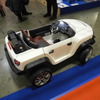 ジェイディジャパンが輸入販売する子供用電動車「Broon T870」