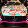 チーム右京体制発表でお披露目された「初音ミク AMG GT3」