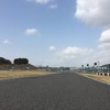 Circuit Challengerは最先端のEVマシンで鈴鹿サーキットを走ることができる。