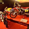 グロム・レーシングベースモデルのほか、RC213VやCRF450RALLYも展示されたホンダブース。