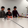 埼玉大学サテライトキャンパスで行われた「STEM Camp 2016」（3月31日）。子どもたちが4脚ロボットの製作に挑戦した