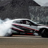 高速ドリフト走行のギネス世界新記録を達成した日産 GT-R NISMO