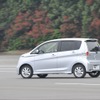 交通安全環境研究所で開始された三菱自動車の軽自動車燃費試験（2日・熊谷市）